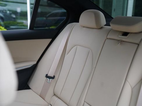 Used 2021 BMW 330e xDrive AWD/4WD image 34