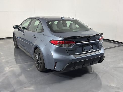Used 2024 Toyota Corolla SE w/ SE Convenience Package FWD image 7