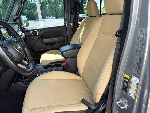 Used 2022 Jeep Wrangler Unlimited Sport AWD/4WD image 40