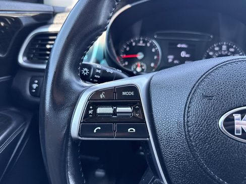 Used 2020 Kia Sorento S AWD/4WD image 17