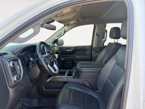 Used 2022 GMC Sierra 1500 SLT w/ SLT Premium Plus Package AWD/4WD image 9