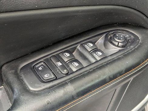 Used 2020 Jeep Compass Latitude w/ Premium Lighting Group image 12