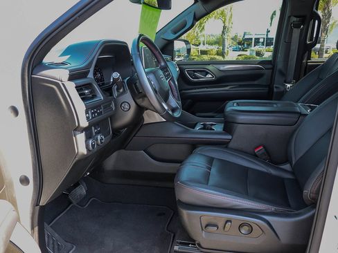 Used 2022 Chevrolet Tahoe RST w/ Luxury Package RWD image 19