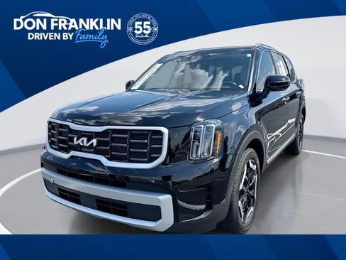 Used 2025 Kia Telluride S FWD image 1