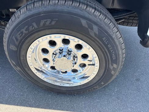 Used 2018 Ford F250 XL w/ Power Equipment Group RWD image 8