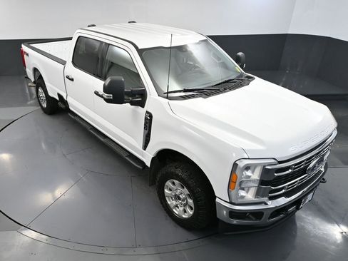 Used 2023 Ford F350 XLT w/ FX4 Off-Road Package image 55