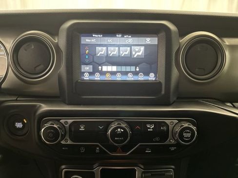 Used 2023 Jeep Wrangler Sport image 18