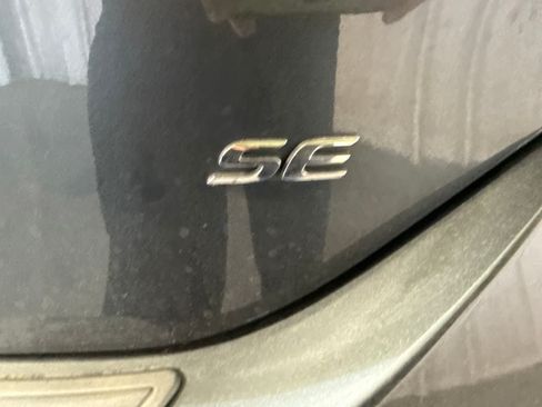 Used 2019 Toyota Corolla SE FWD image 15