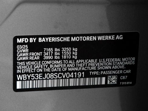 New 2025 BMW i7 xDrive60 image 34