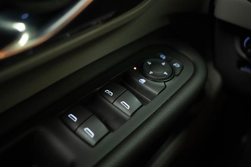 Used 2020 GMC Terrain SLT w/ Preferred Package FWD image 28