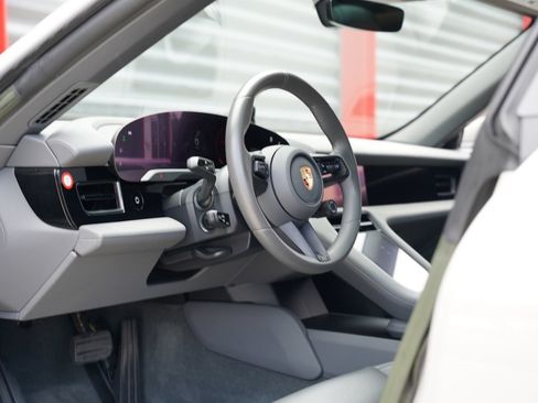 Used 2023 Porsche Taycan RWD image 19