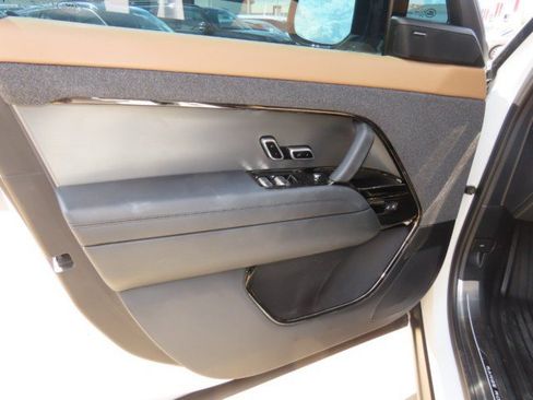 Used 2025 Land Rover Range Rover Sport Dynamic SE AWD/4WD image 23