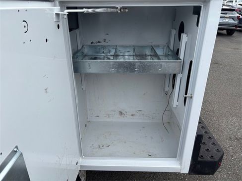 Used 2024 RAM 3500 SLT w/ Quick Order Package 2YG SLT image 33