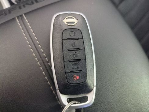 Used 2024 Nissan Pathfinder Platinum AWD/4WD image 41