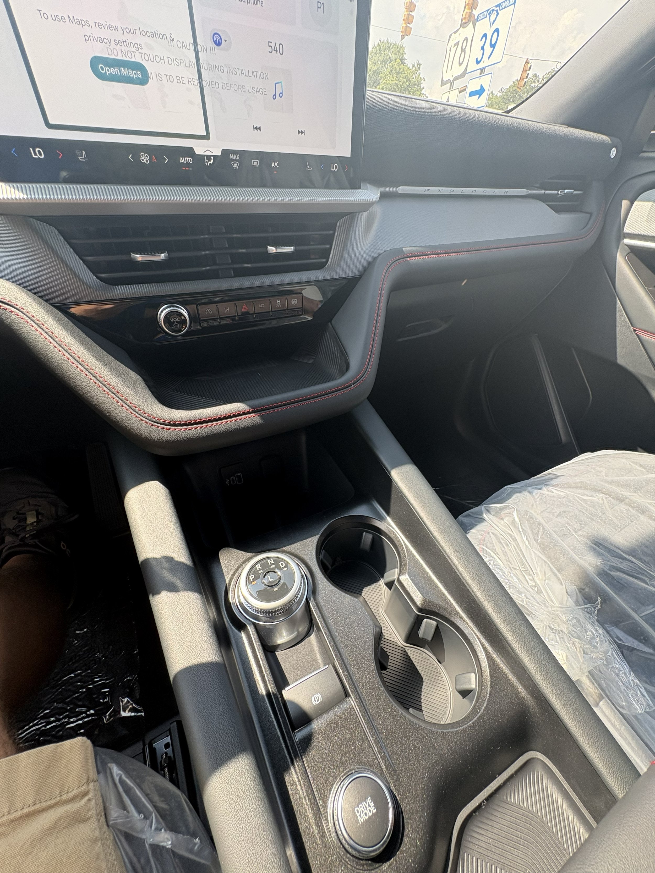 New 2026 Ford Explorer ST-Line w/ ST-Line Street Pack RWD image 16