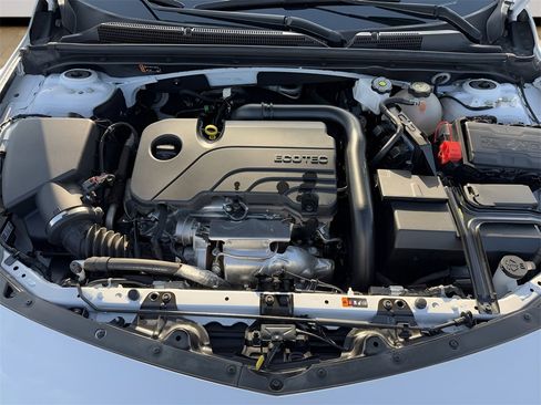 Used 2024 Chevrolet Malibu LT image 16