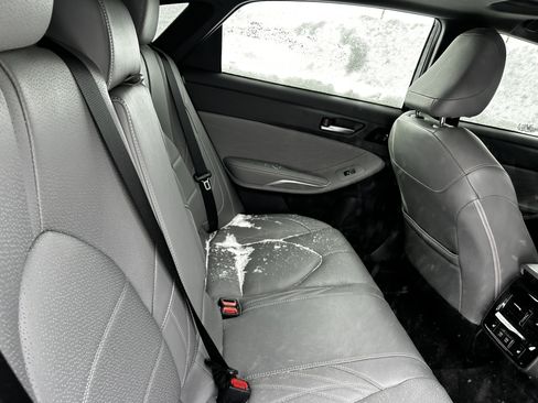 Used 2019 Toyota Avalon Limited w/ Advanced Safety Package image 11