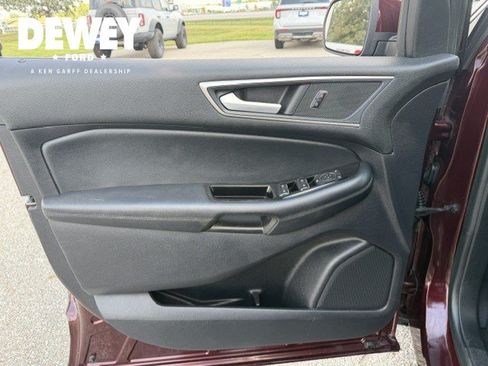 Used 2020 Ford Edge SEL AWD/4WD image 10