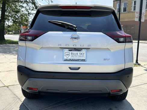Used 2021 Nissan Rogue SV FWD image 6