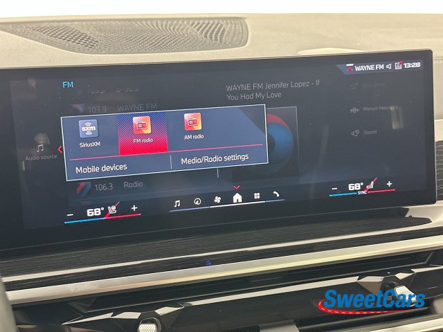 Used 2025 BMW X7 M60i AWD/4WD image 26