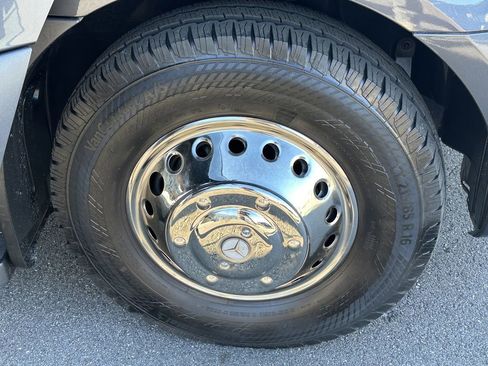 Used 2022 Mercedes-Benz Sprinter 3500 image 13