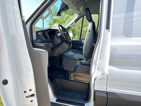 New 2026 Ford Transit 350 148 High Roof RWD image 4