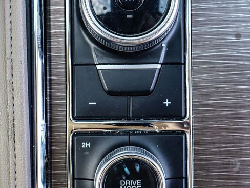 Used 2024 Ford Expedition Max Limited image 31