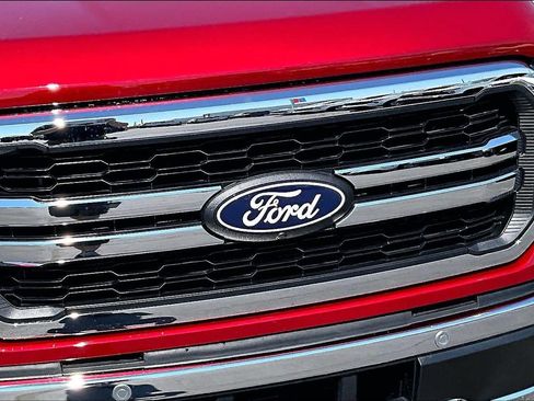 Used 2025 Ford F150 Lariat w/ Equipment Group 502A High AWD/4WD image 30