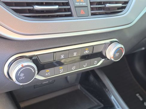 Certified 2025 Nissan Altima 2.5 SR FWD image 23