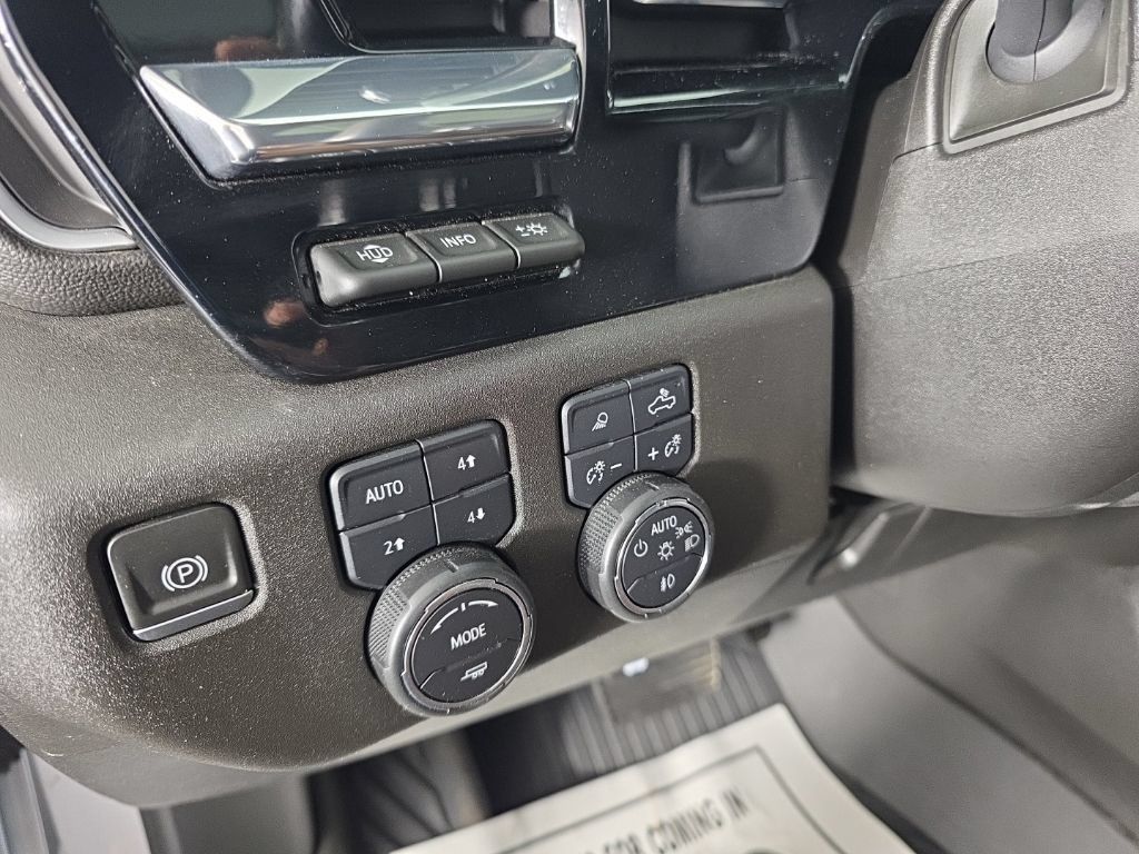 Used 2024 Chevrolet Silverado 2500 High Country w/ High Country Premium Package AWD/4WD image 16