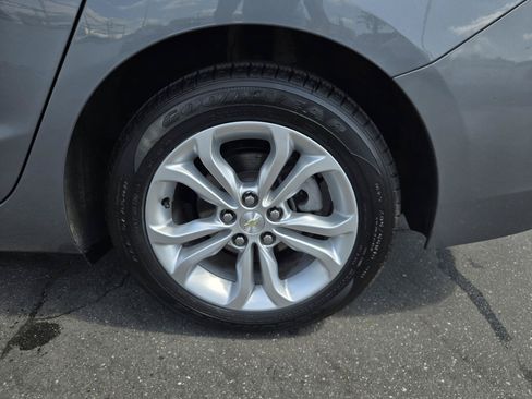 Used 2019 Chevrolet Cruze LT w/ Convenience Package FWD image 36