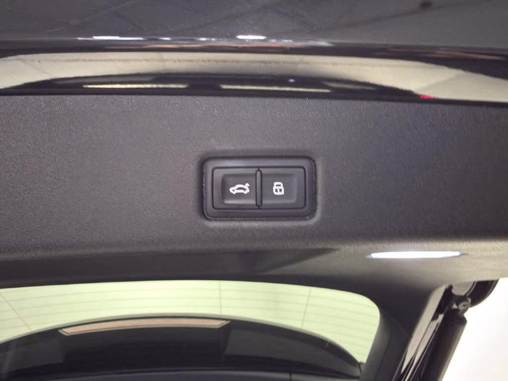 Used 2025 Audi Q5 Premium w/ Convenience Package AWD/4WD image 50