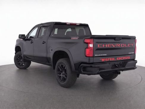 Used 2025 Chevrolet Silverado 1500 Custom Trail Boss AWD/4WD image 8