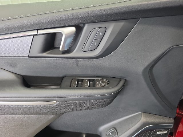 Used 2026 Buick Enclave Sport Touring AWD/4WD image 21