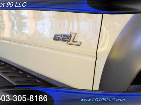 Used 2013 Ford F150 Raptor w/ Luxury Equipment Group image 37