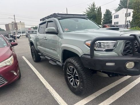 Used 2023 Toyota Tacoma TRD Sport w/ Advanced Technology Package AWD/4WD image 6
