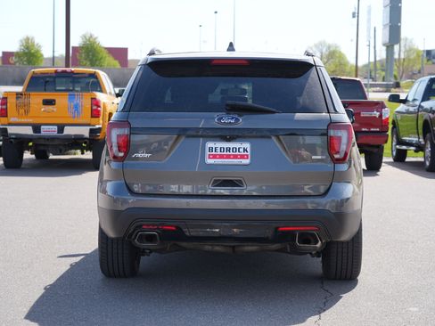 Used 2016 Ford Explorer Sport w/ Equipment Group 401A AWD/4WD image 4