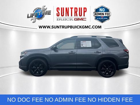 Used 2025 Honda Pilot Black Edition image 2