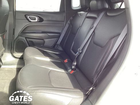 Used 2024 Jeep Compass Trailhawk AWD/4WD image 13