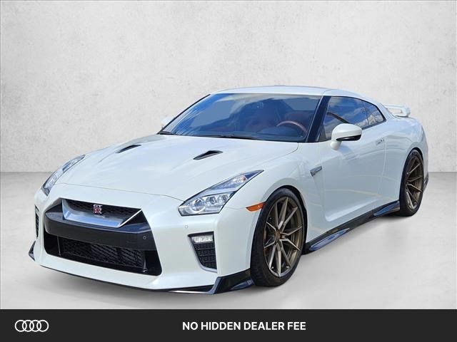 Used 2021 Nissan GT-R Premium AWD/4WD image 1