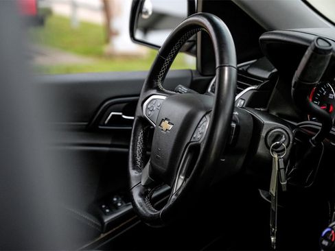 Used 2019 Chevrolet Tahoe LT image 12