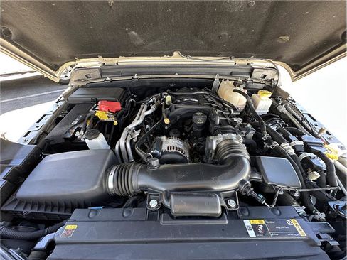 Used 2022 Jeep Gladiator Sport image 29