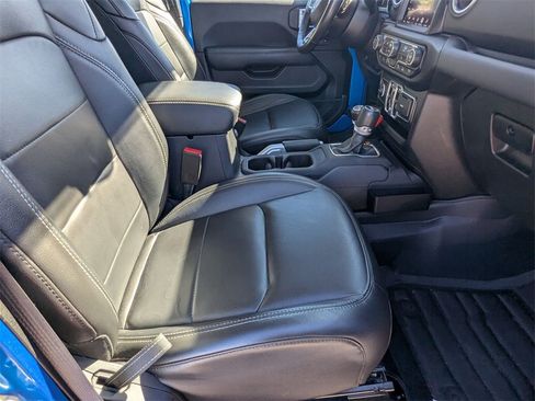 Used 2021 Jeep Wrangler Unlimited Sahara w/ Cold Weather Group image 20