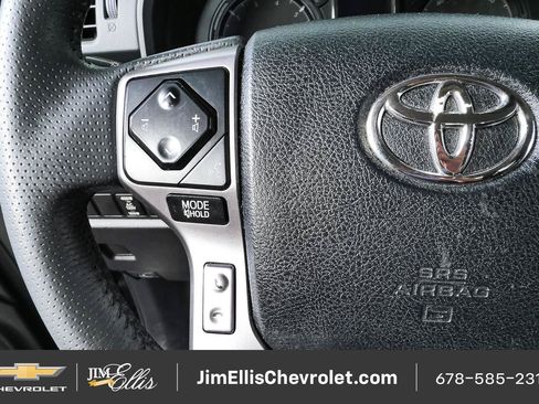 Used 2021 Toyota 4Runner SR5 AWD/4WD image 10