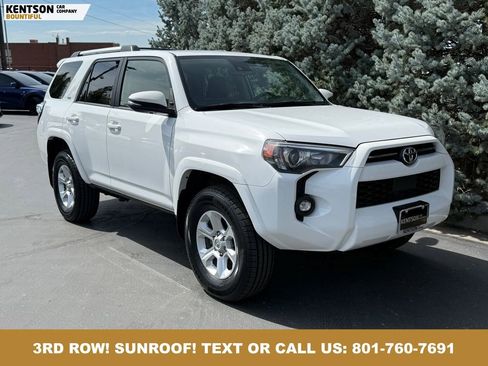 Used 2024 Toyota 4Runner SR5 Premium w/ Moonroof Package AWD/4WD image 12