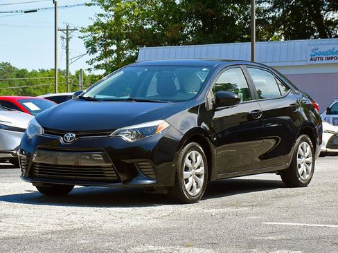Used 2016 Toyota Corolla LE FWD image 7