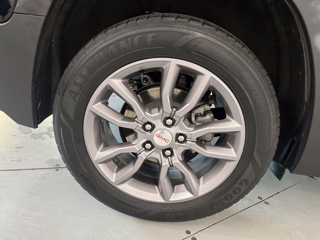 Used 2023 GMC Terrain SLT AWD/4WD image 17