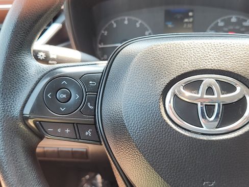 Used 2024 Toyota Corolla LE FWD image 18