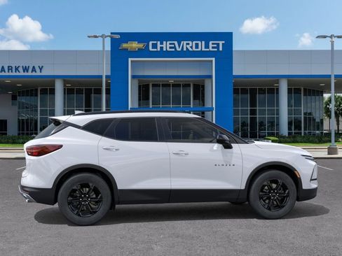 New 2026 Chevrolet Blazer LT w/ Convenience Package FWD image 5