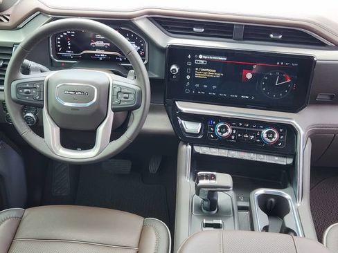 Used 2024 GMC Sierra 1500 Denali AWD/4WD image 26